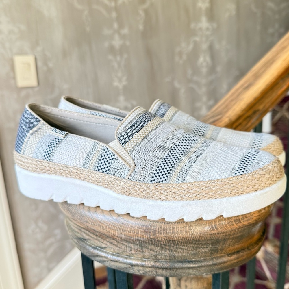 BOBS by Skechers memory foam FLEXPRADRILLE ladies slip on NWOT 6 1/2 - Picture 3 of 10